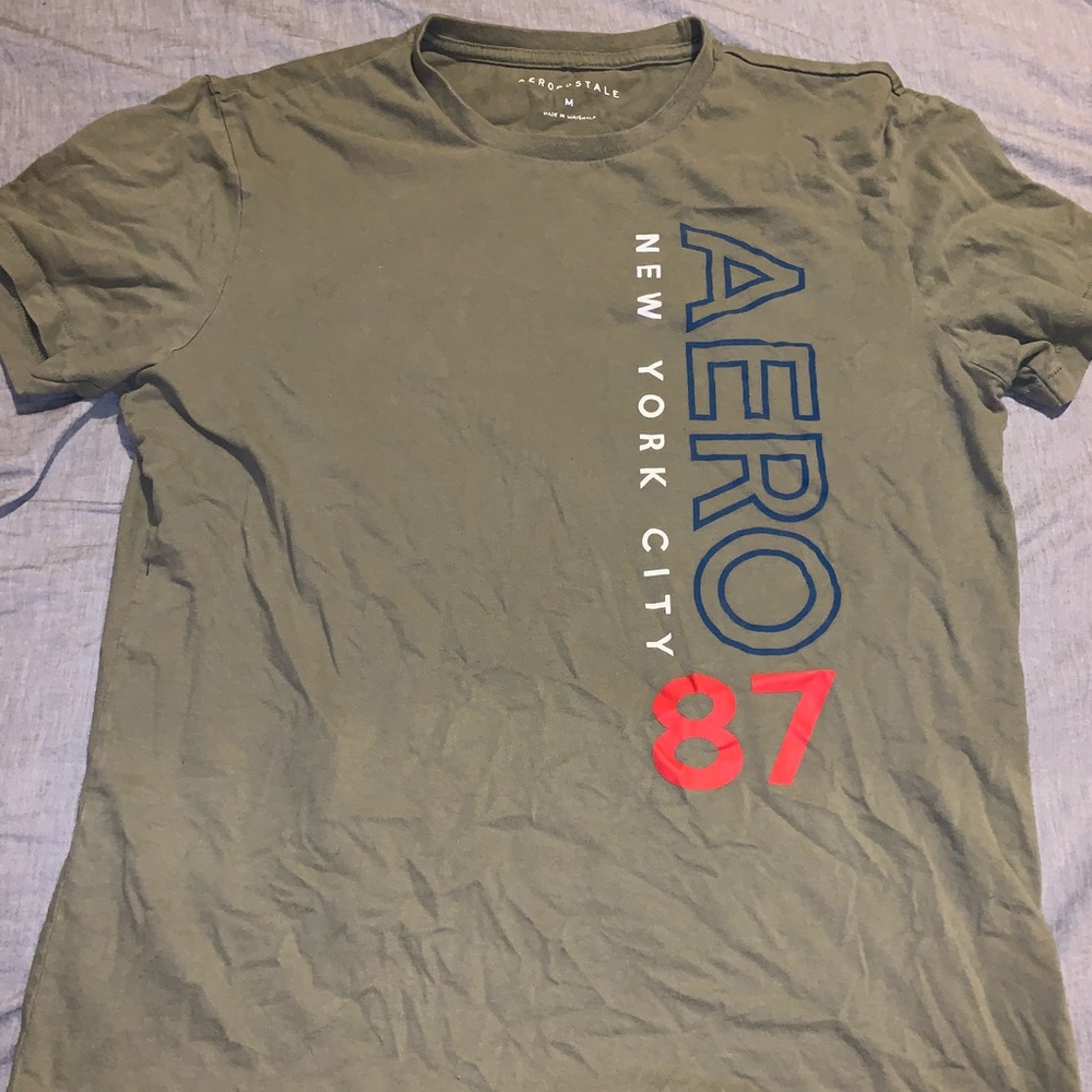 Green Aeropostale t-shirt